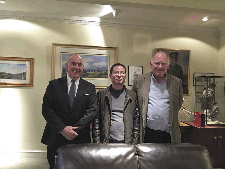2014年，我司正式與英國SDMS公司簽署戰(zhàn)略合作協(xié)議，成為其在